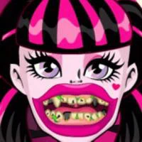 Draculaura Bad Teeth